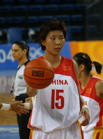 哈斯勒姆夸哈特表现~布伦森调侃：如果教练安排太多训练就不行了（哈斯勒姆盛赞哈特发挥，布伦森打趣：教练别排太多训练）