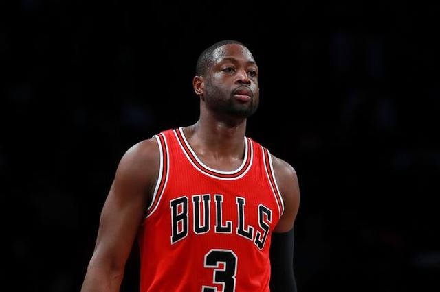 火箭连输倒数球队，乌度卡不满提前放弃比赛，杜兰特申京板凳坐穿（火箭接连输给垫底队，乌度卡不满提前鸣金收兵，杜兰特与申京都坐穿板凳）