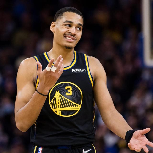 王钰栋三线作战不停歇，中超、U21联赛及国字号密集出战压力巨大（王钰栋连轴转征战三线：中超、U21与国字号赛程密集压力陡增）