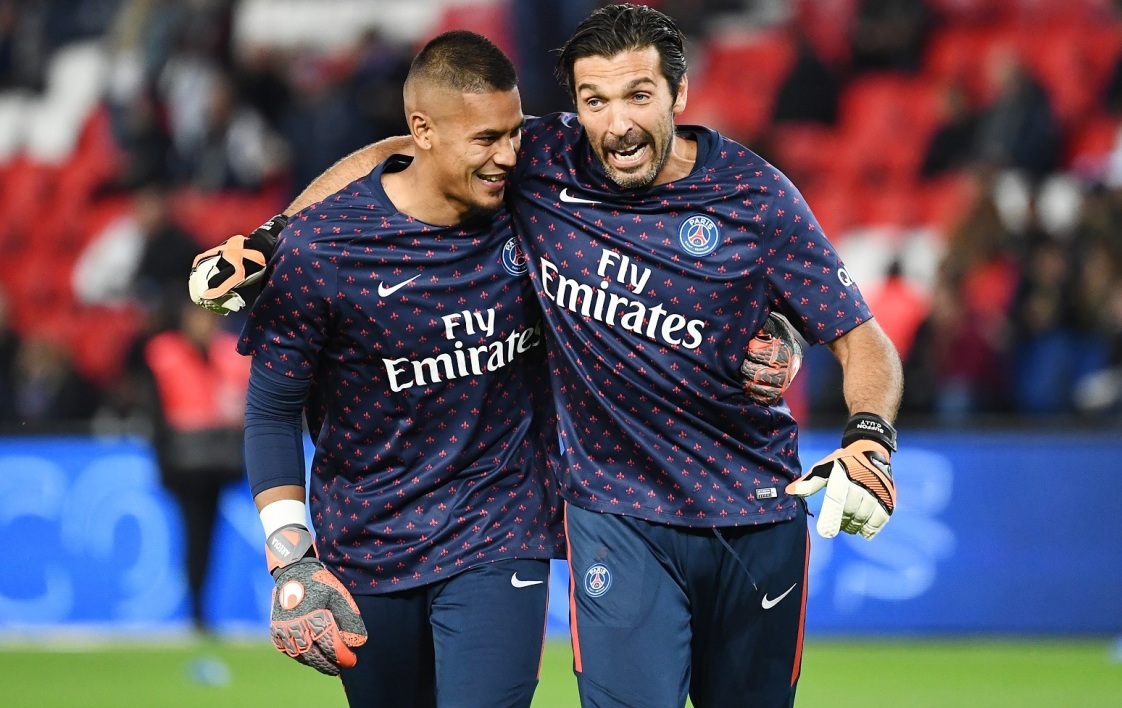 拿日本战犯照片！三笘薰8天仍未道歉，足球游戏怒了：删除，价值归零（日本战犯照风波持续：三笘薰8天未道歉，足球游戏下架清零）