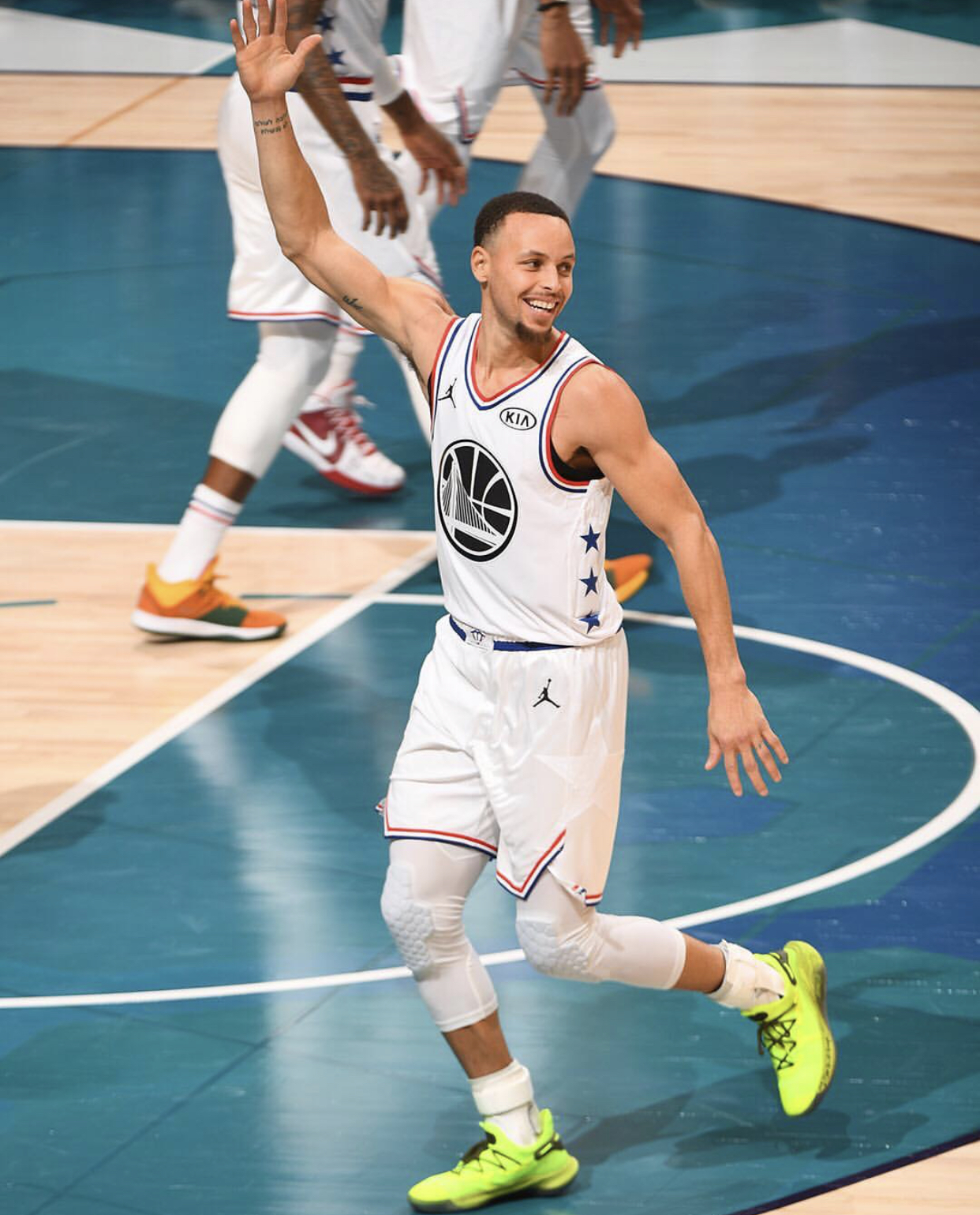 21世纪五大联赛外场球员出场时间榜：C罗、拉莫斯、梅西前3（21世纪五大联赛外场出场时间排行：C罗、拉莫斯、梅西位列前三）