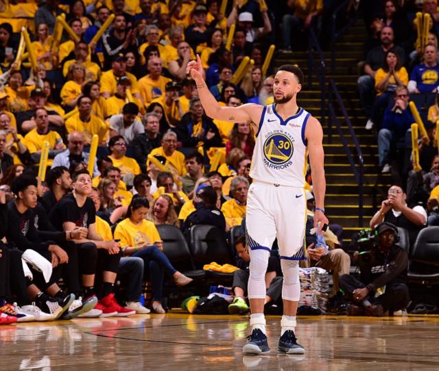 每体：加维和费尔明受伤，佩德里刚复出，弗里克面临布阵难题（每体：加维与费尔明伤停，佩德里刚回归，弗里克面临排兵布阵困局）